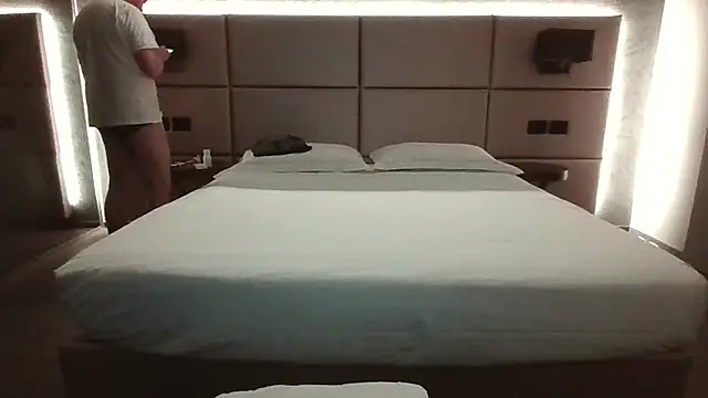 Snapshot of alessexxx24 chatting on January 19, 2025, 5:39 pm alessexxx24 online show from January 19, 2025, 5:39 pm