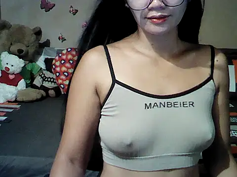 Snapshot of Mia_Rein chatting on July 15, 2026, 1:49 pm Mia Rein online show from July 15, 2026, 1:49 pm