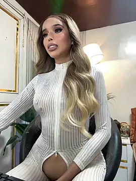 Elizabeth Arden online show from October 19, 2025, 1:34 pm