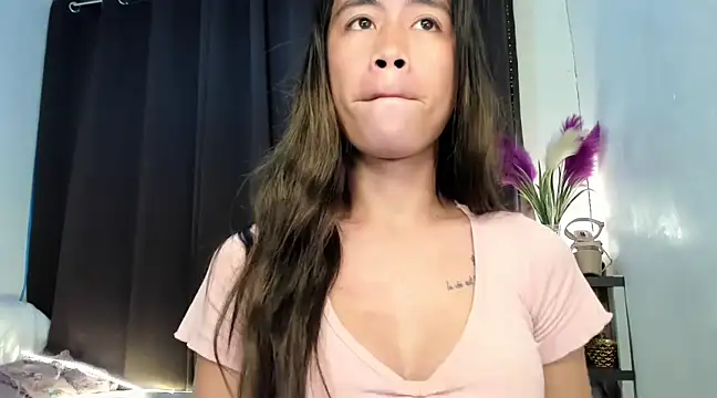 Snapshot of Emma_Jones88 chatting on February 10, 2025, 11:02 pm Emma Jones88 online show from February 10, 2025, 11:02 pm