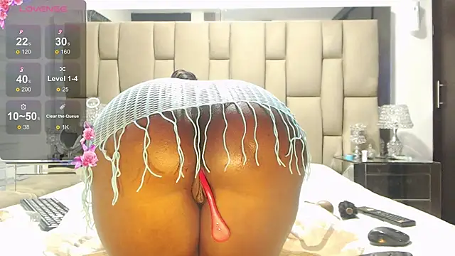 Snapshot of Amber_Parker chatting on July 24, 2026, 5:38 am Amber Parker online show from July 24, 2026, 5:38 am