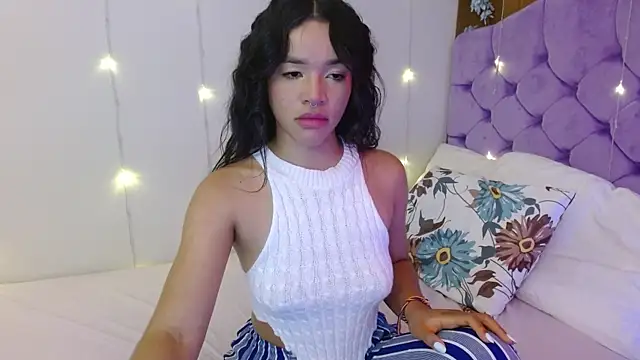 kiarablue online show from January 13, 2025, 5:12 am