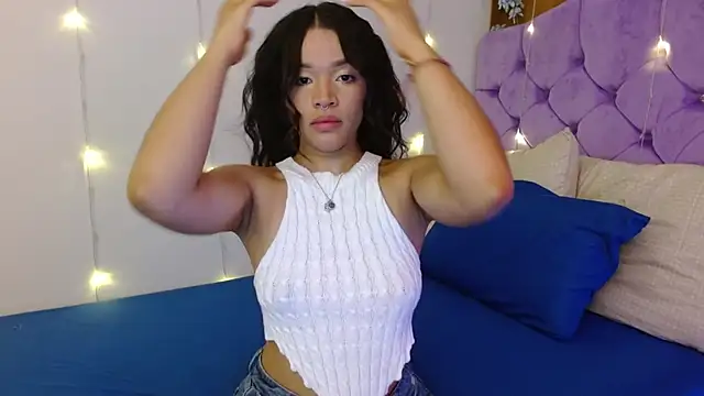 kiarablue online show from January 28, 2025, 10:56 pm