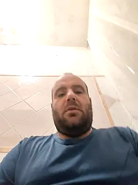 alex899927 online show from January 8, 2026, 11:18 pm