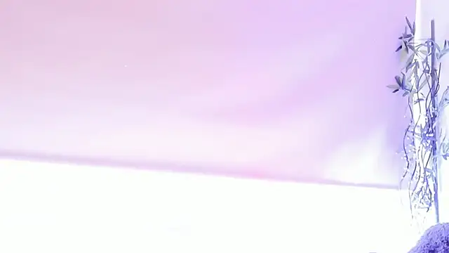 Alicee Levine online show from November 23, 2025, 2:39 pm