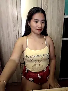 Snapshot of Kissy07 chatting on February 5, 2025, 9:46 am Kissy07 online show from February 5, 2025, 9:46 am