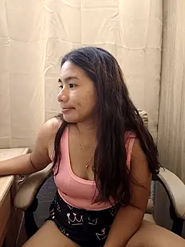 Snapshot of Kissy07 chatting on February 24, 2025, 5:00 am Kissy07 online show from February 24, 2025, 5:00 am