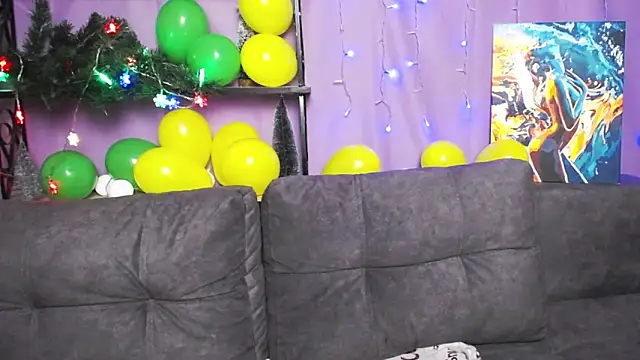 Snapshot of MilaLoona chatting on January 11, 2025, 1:32 pm MilaLoona online show from January 11, 2025, 1:32 pm