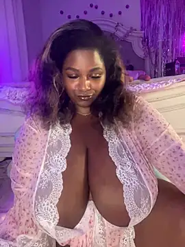 BigFineSelena online show from March 28, 2026, 10:37 am