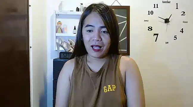 IvanaSuck Cock online show from December 11, 2024, 9:23 pm