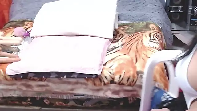 anie milf1 online show from February 22, 2025, 3:23 am