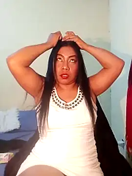 rosmery-navarro online show from April 20, 2026, 5:32 am