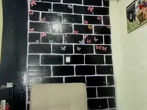 sarasandle online show from February 4, 2025, 6:36 am