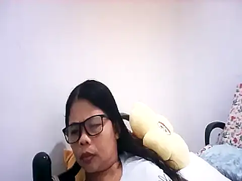 pinay milfxx online show from November 3, 2025, 5:31 am