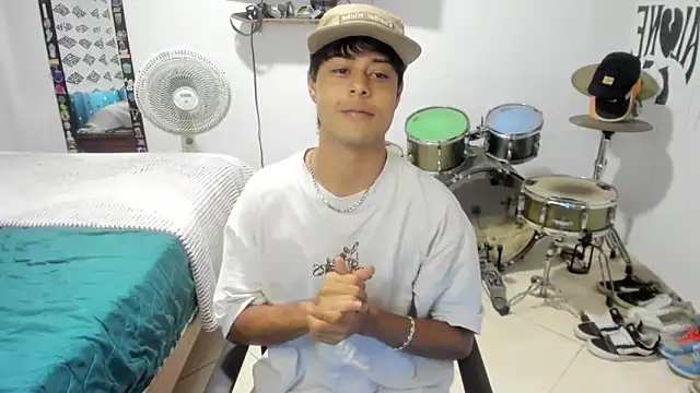 Zack falcon online show from February 23, 2026, 8:39 pm