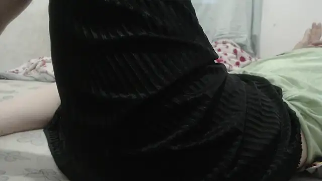 Kittywhiteass online show from March 21, 2025, 11:12 am