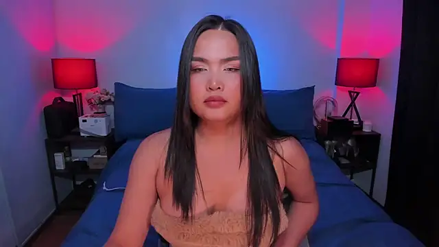 Snapshot of Jh3na chatting on November 6, 2025, 2:12 am Jh3na online show from November 6, 2025, 2:12 am