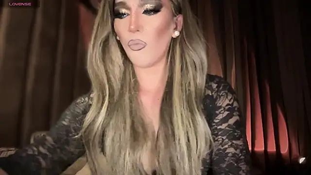 Lo la 69 online show from September 30, 2025, 4:17 am