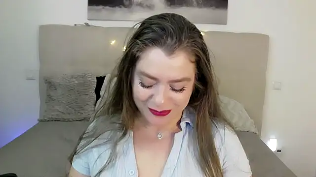 Snapshot of PetersEmily chatting on December 2, 2024, 1:14 am PetersEmily online show from December 2, 2024, 1:14 am