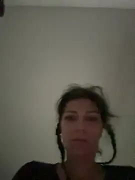 Snapshot of Anna_Lewis chatting on July 10, 2026, 7:45 am Anna Lewis online show from July 10, 2026, 7:45 am