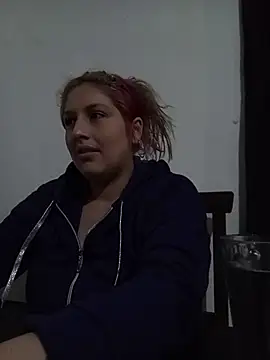 Snapshot of La_pauli_latina chatting on June 30, 2026, 1:56 pm La pauli latina online show from June 30, 2026, 1:56 pm