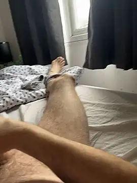 Snapshot of locallad88 chatting on December 9, 2024, 10:32 am locallad88 online show from December 9, 2024, 10:32 am