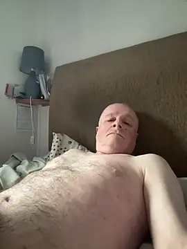 Snapshot of locallad88 chatting on February 8, 2025, 9:24 am locallad88 online show from February 8, 2025, 9:24 am