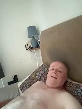 Snapshot of locallad88 chatting on September 30, 2025, 6:51 am locallad88 online show from September 30, 2025, 6:51 am