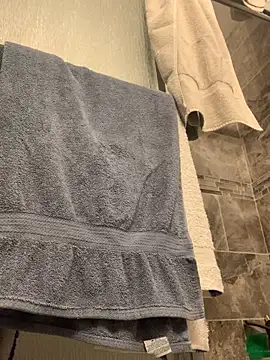 KcCumz19 online show from December 21, 2025, 10:28 pm