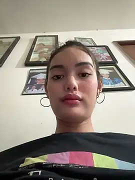 Snapshot of AlexandraMooree chatting on February 14, 2025, 12:03 pm AlexandraMooree online show from February 14, 2025, 12:03 pm