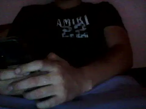 Snapshot of leon9705 chatting on April 24, 2026, 11:56 am leon9705 online show from April 24, 2026, 11:56 am