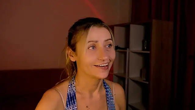 ZoeGrant online show from April 10, 2026, 7:40 pm