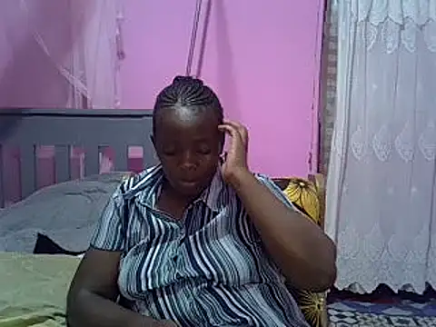 Ebonyceline online show from December 19, 2024, 6:12 pm