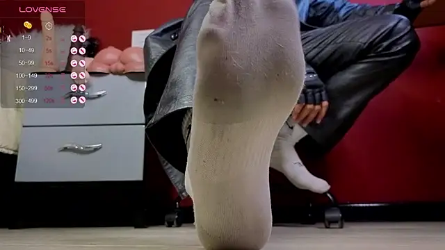 TomLover 12 online show from November 8, 2025, 10:19 pm