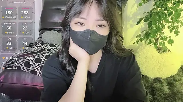 Mya Lee online show from January 3, 2025, 6:46 pm