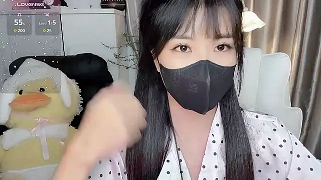 Mya Lee online show from January 18, 2025, 2:23 pm