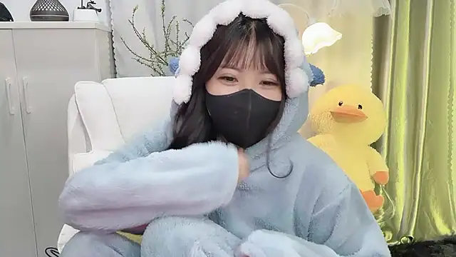 Mya Lee online show from January 20, 2025, 8:07 pm