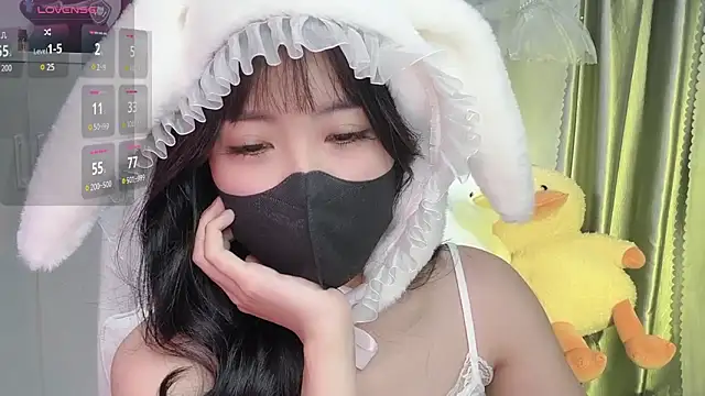 Mya Lee online show from February 13, 2025, 4:28 pm