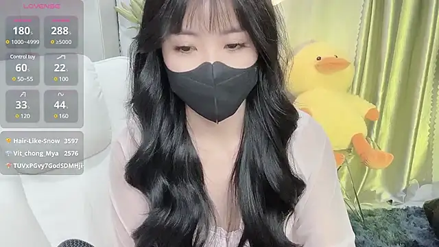 Mya Lee online show from February 13, 2025, 10:33 pm