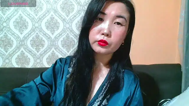 Snapshot of Bet_Lu chatting on February 17, 2025, 3:15 am Bet Lu online show from February 17, 2025, 3:15 am