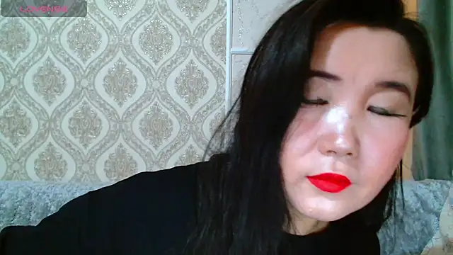 Snapshot of Bet_Lu chatting on March 22, 2025, 5:28 am Bet Lu online show from March 22, 2025, 5:28 am