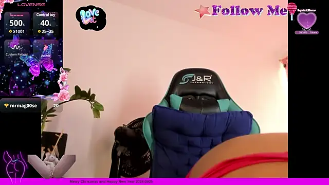 Hot Brunette34 online show from January 11, 2025, 9:15 pm