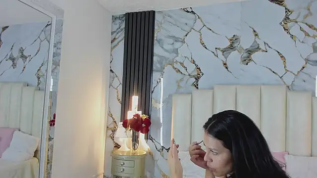 lulumars online show from March 11, 2026, 4:51 am