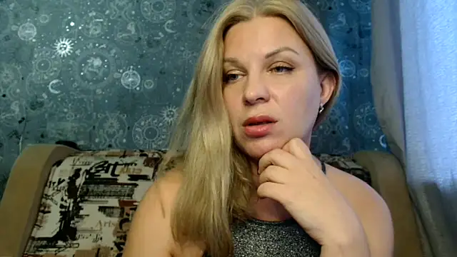 BlondeFox online show from October 7, 2025, 4:20 am