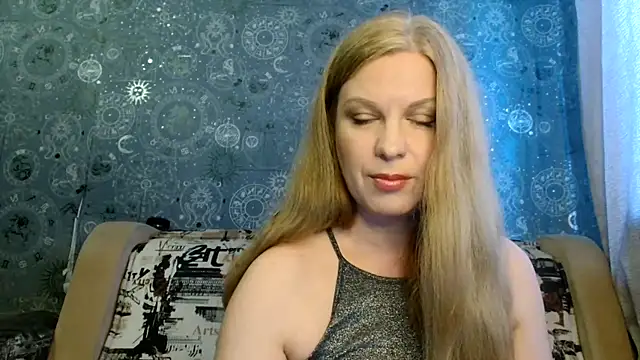 BlondeFox online show from April 29, 2026, 3:21 am