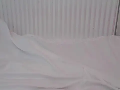 RealLittleRedRidingHood online show from October 8, 2025, 11:52 am