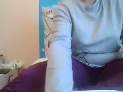 RealLittleRedRidingHood online show from January 18, 2026, 2:54 pm