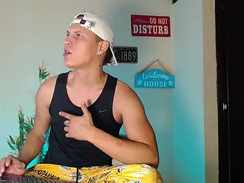 DavidNeill online show from December 22, 2024, 10:47 pm