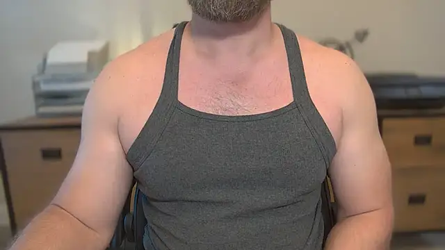 Mister Dilf online show from June 3, 2026, 2:33 pm