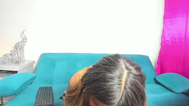 Victoria Jonness online show from October 13, 2025, 5:57 pm